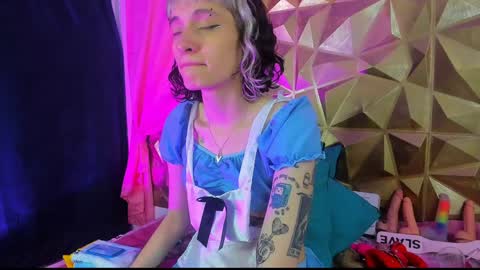  emmili  online show from January 10, 12:15 pm