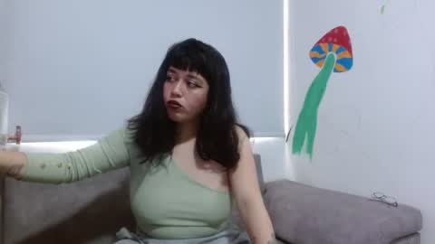 sweet_ferr online show from July 3, 3:51 pm