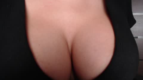 Jen online show from November 3, 7:34 am