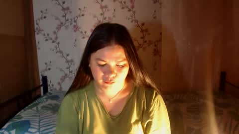 Dimple online show from November 18, 4:19 pm