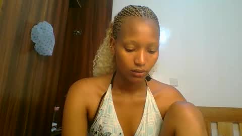 Linda online show from March 8, 3:32 am