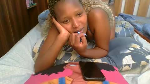 Linda online show from March 24, 5:18 pm