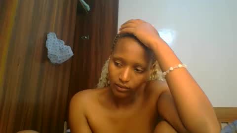 Linda online show from March 14, 6:53 pm