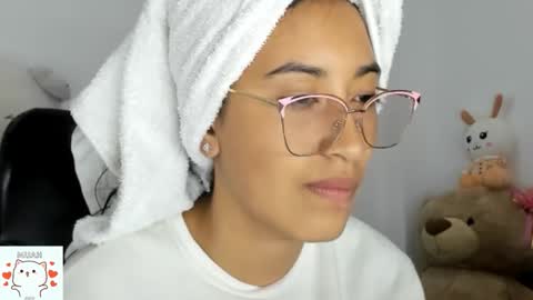 Nhaomy online show from October 8, 12:37 am