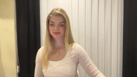 Mira online show from September 18, 8:51 pm