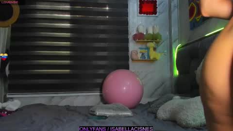 Isabella online show from October 8, 7:18 pm