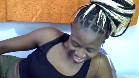 sweet_zarah online show from February 6, 7:39 pm