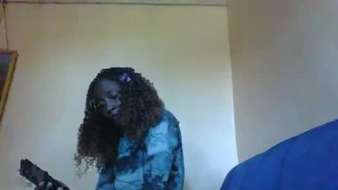 zellate online show from March 8, 1:04 pm