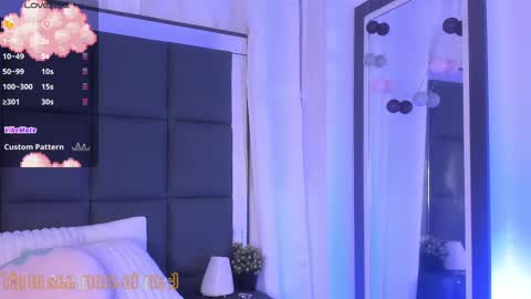 M I A online show from September 16, 10:34 am