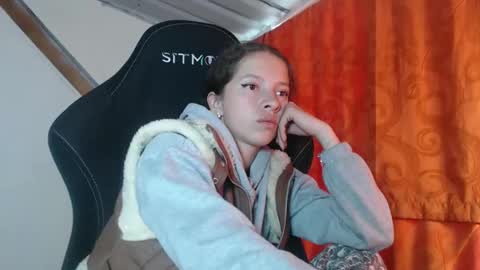 sweetdam12 online show from February 19, 7:48 pm