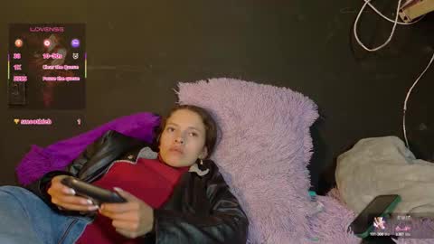 sweetdam12 online show from September 17, 9:35 pm