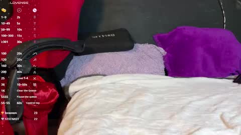 sweetdam12 online show from October 3, 11:43 pm