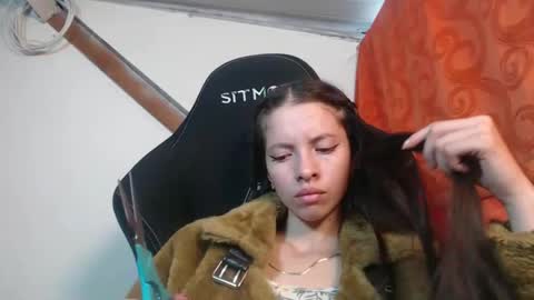 sweetdam12 online show from February 25, 7:16 pm