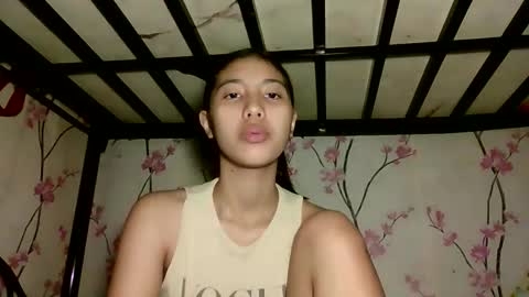 sweetdimple69 online show from November 10, 7:47 am