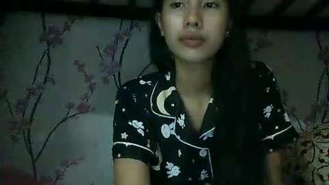 sweetdimple69 online show from September 16, 10:45 am