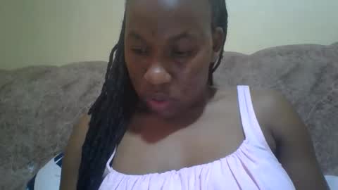 sweetdiva2012 online show from March 6, 7:03 am