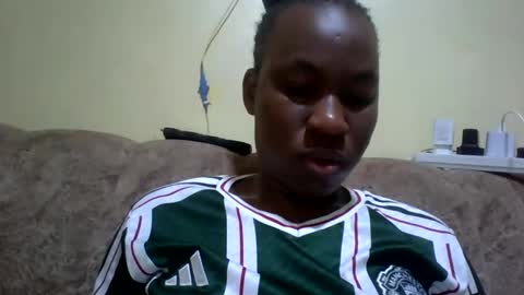sweetdiva2012 online show from June 2, 4:24 am