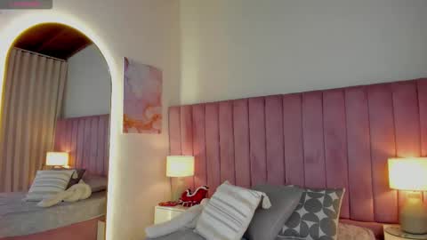 Dulce online show from December 2, 12:29 pm