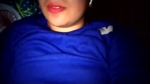 Ana Mara  i cant Make noise My family is here  online show from December 12, 4:48 am