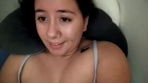 Ana Mara  i cant Make noise My family is here  online show from October 21, 5:11 am