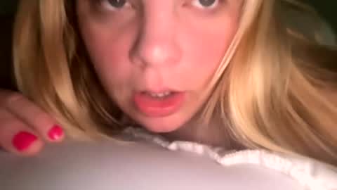 Lisa  online show from February 13, 12:32 pm