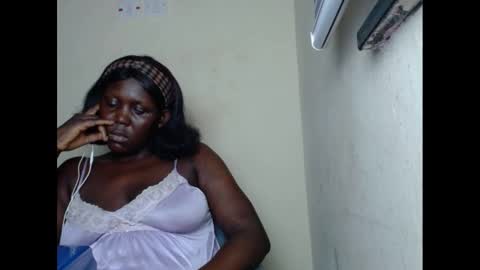 sweetnectarx online show from February 17, 5:14 am