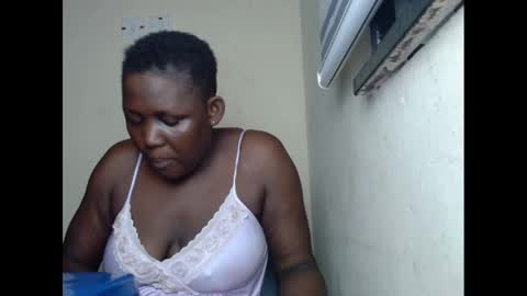 sweetnectarx online show from February 16, 7:05 pm