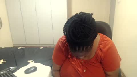 sweetnoziexxx online show from February 17, 3:44 pm