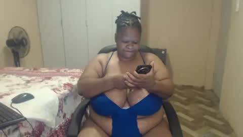 sweetnoziexxx online show from April 11, 6:30 am