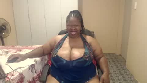 sweetnoziexxx online show from January 8, 4:49 am