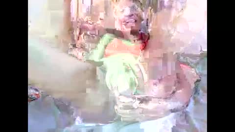 ESTHER online show from February 26, 7:51 am