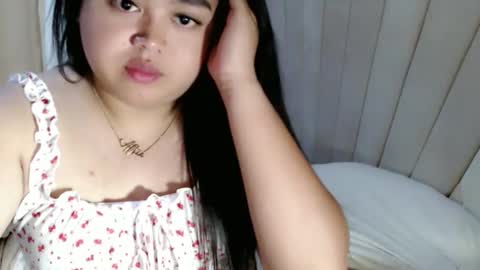 Princess Ella online show from March 25, 9:06 pm