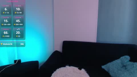 Rafaella online show from December 10, 6:06 pm