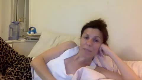 sweetriddance online show from June 4, 4:06 am