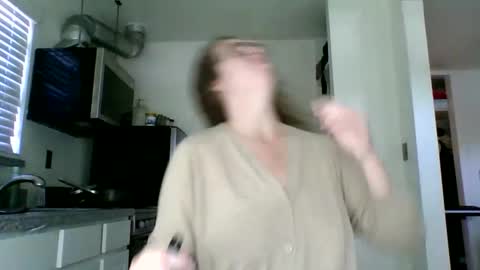 sweetsocalgirl online show from January 12, 6:05 pm