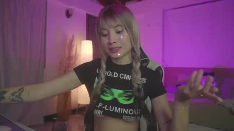 Cat independent model  online show from March 6, 4:41 am