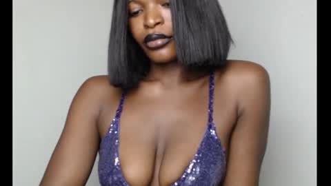 sweetxxboobsx online show from November 16, 7:36 pm