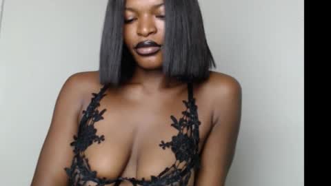 sweetxxboobsx online show from November 22, 9:01 am