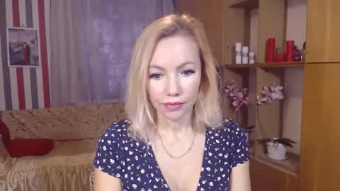 Sweety friend online show from December 17, 10:30 am