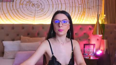 Bea Moan from LovenseWet from Tip MenuOpen for Private online show from February 13, 7:56 am