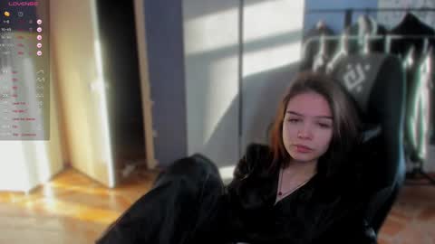 sweetydeviliya online show from December 5, 8:25 am