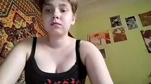 sweetyniko online show from June 17, 7:43 am