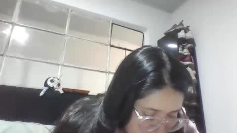 sweetyypeach online show from November 21, 10:12 pm