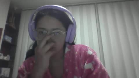 sweetyypeach online show from March 5, 3:08 am