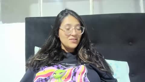 sweetyypeach online show from January 30, 4:06 am