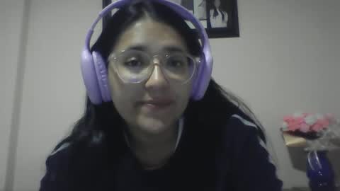 sweetyypeach online show from January 27, 3:15 am