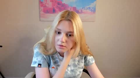 Sylvia online show from September 26, 8:12 am