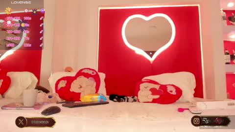 Taby Jhoson online show from September 27, 1:40 pm