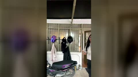 Isabel online show from January 13, 12:09 pm