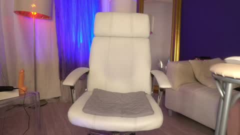 Margo online show from January 25, 11:35 am